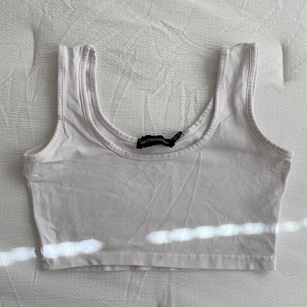 PLT basic white crop top - Picture 2 of 3